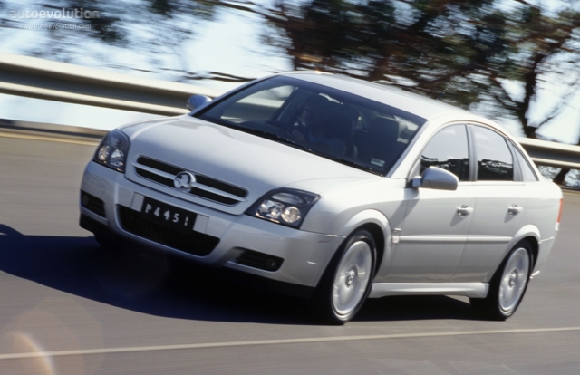 Holden Vectra Liftback foto 2