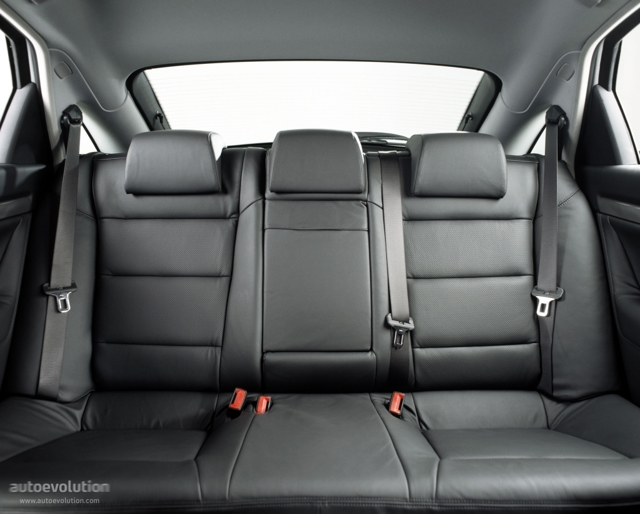 Holden Vectra Sedan photo 5