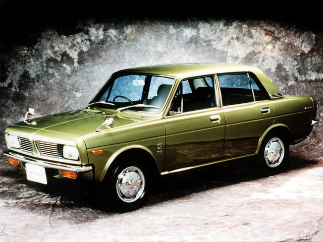 Honda 1300 Sedan Foto 2