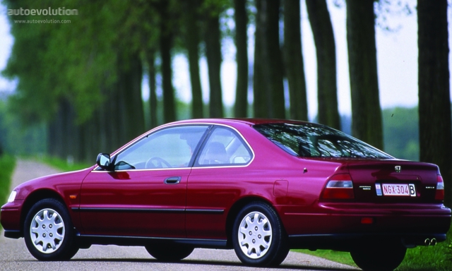 Honda Accord Coupe foto 6