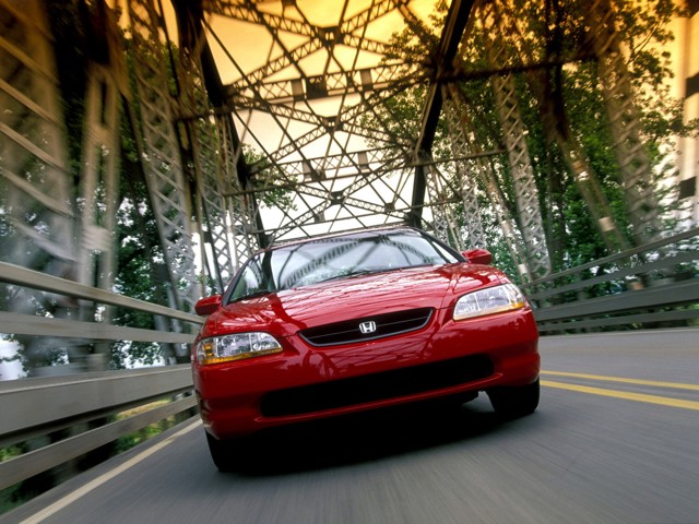 Honda Accord Coupe Foto 11