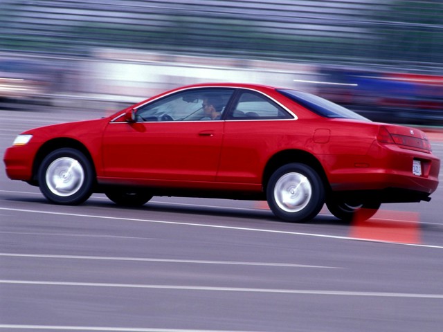 Honda Accord Coupe Foto 12