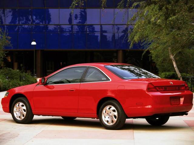 Honda Accord Coupe Foto 14
