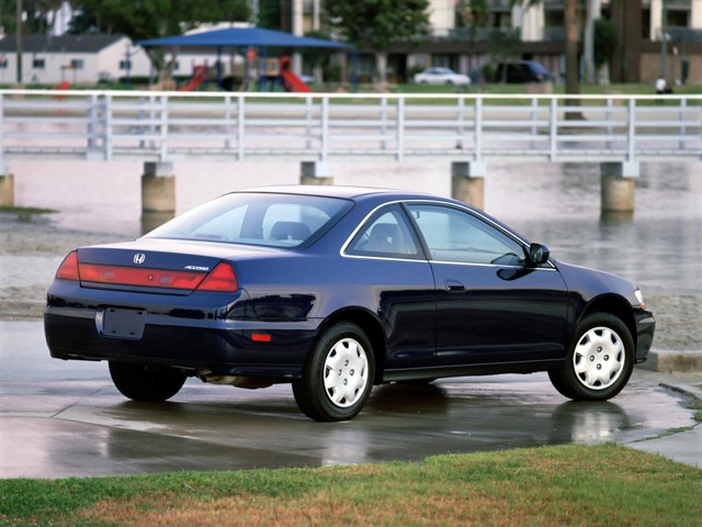 Honda Accord Coupe Foto 18