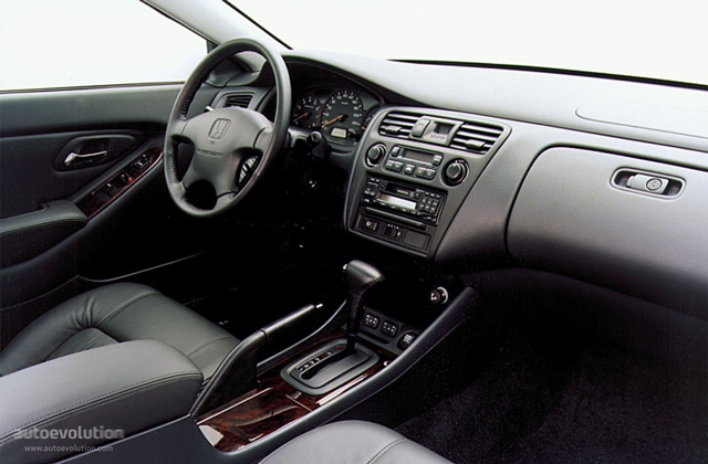 Honda Accord Coupe Foto 19
