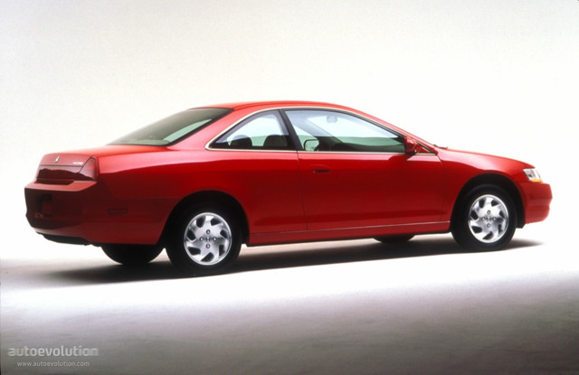 Honda Accord Coupe Foto 4