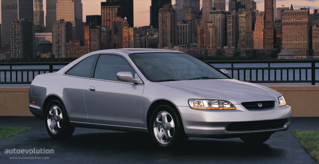 Honda Accord Coupe Foto 7