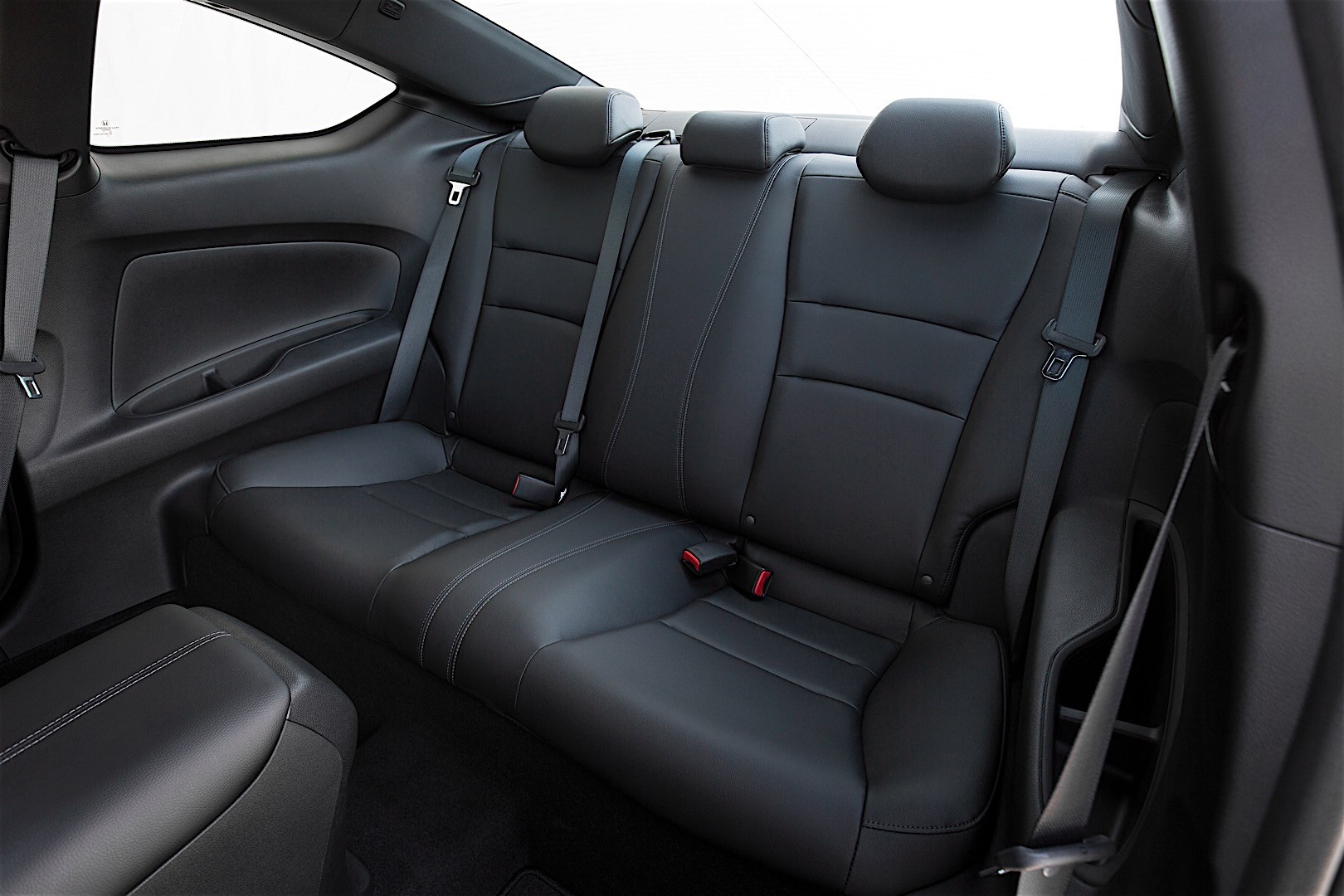 Honda Accord Coupe photo 25