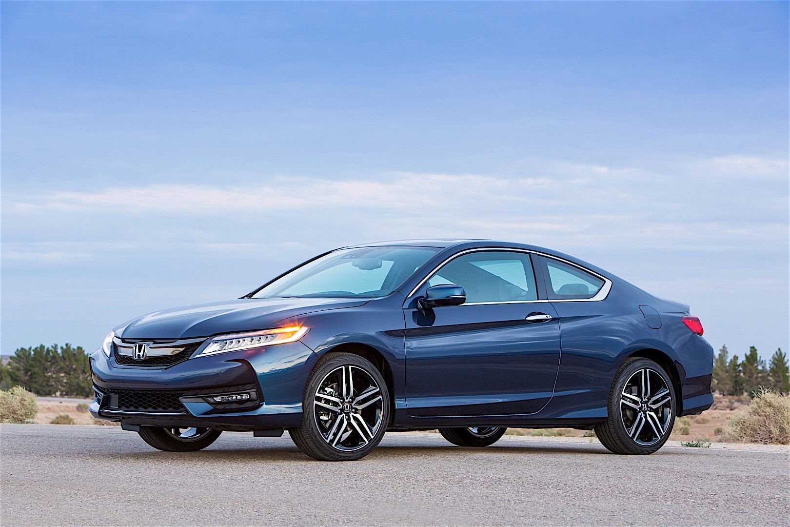Honda Accord Coupe photo 10