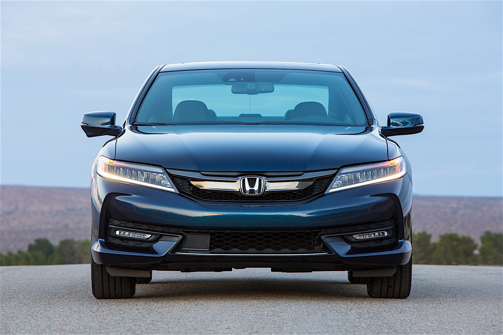 Honda Accord Coupe photo 11