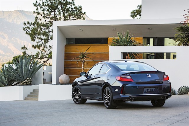 Honda Accord Coupe foto 17
