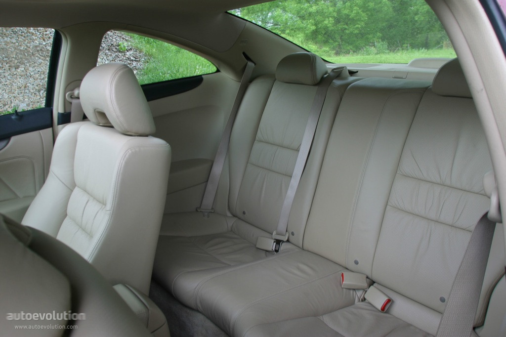 Honda Accord Coupe photo 11