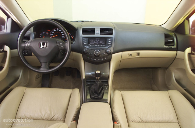 Honda Accord Coupe foto 9