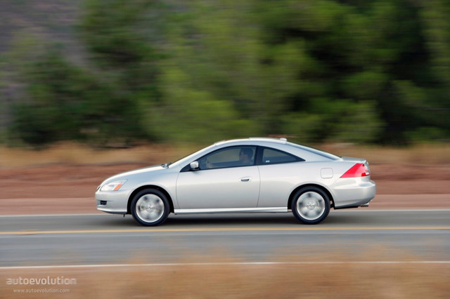 Honda Accord Coupe Foto 10