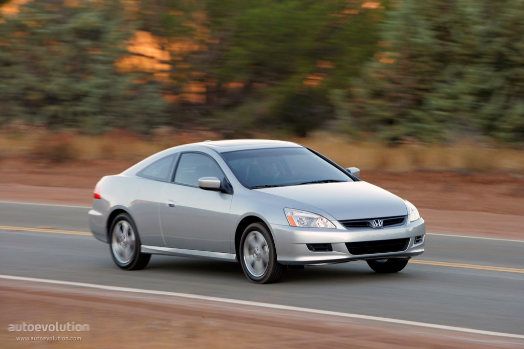 Honda Accord Coupe photo 11