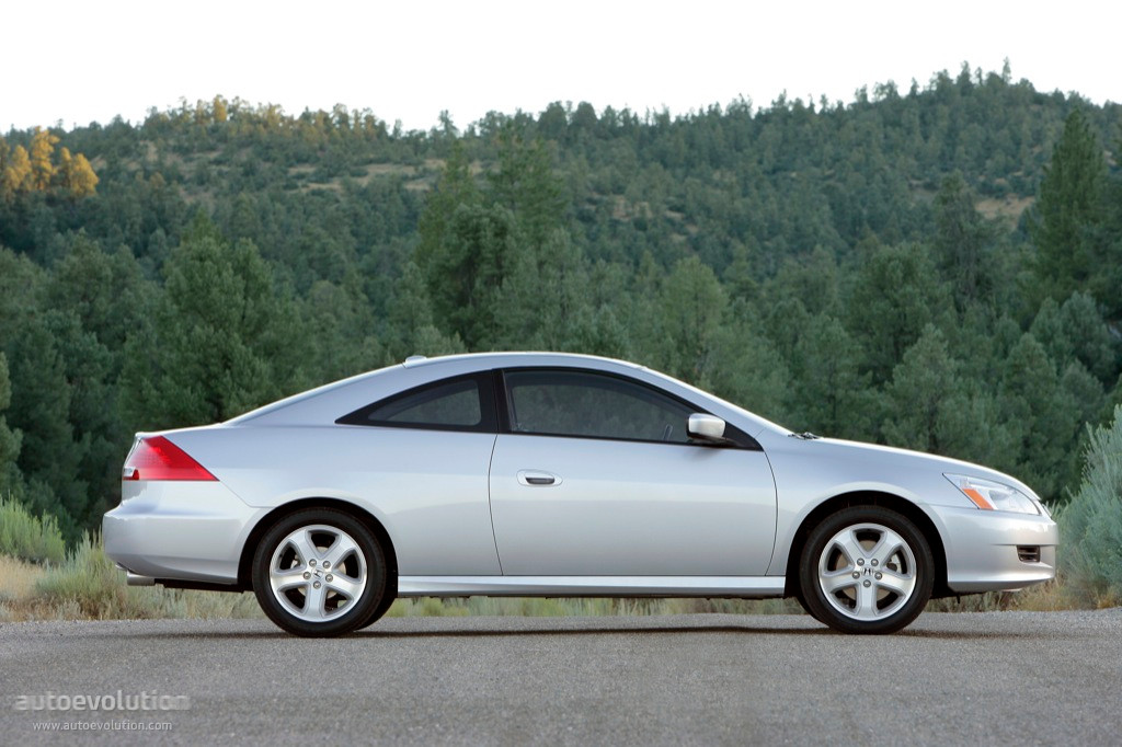 Honda Accord Coupe photo 4