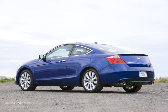 Honda Accord Coupe foto 1