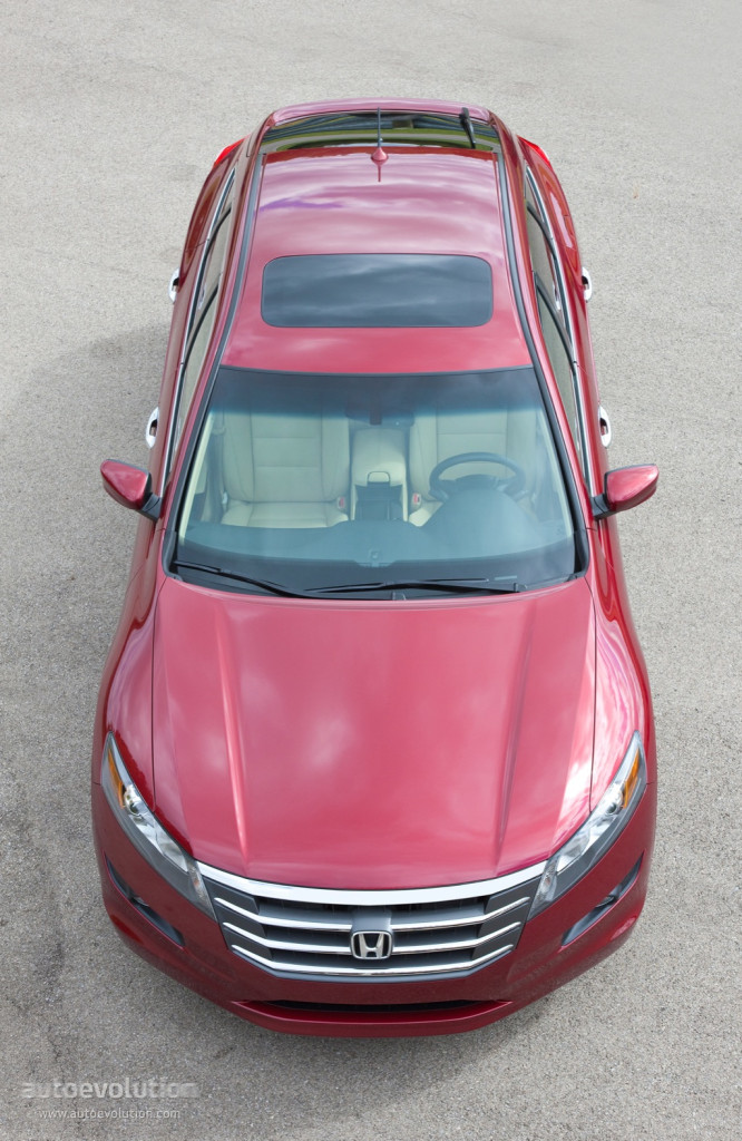 Honda Accord Crosstour photo 12