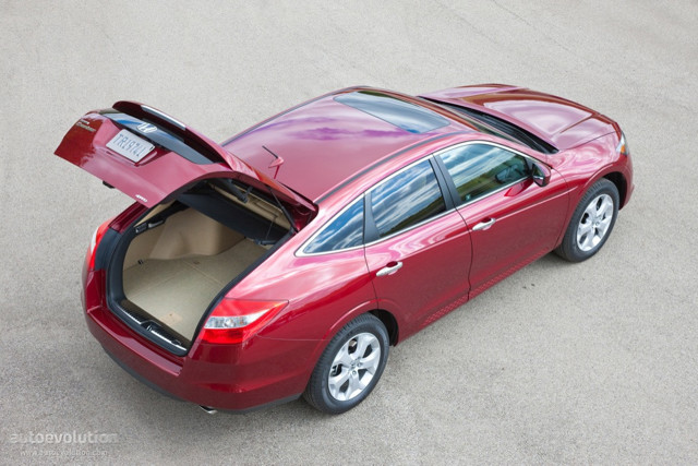 Honda Accord Crosstour photo 14