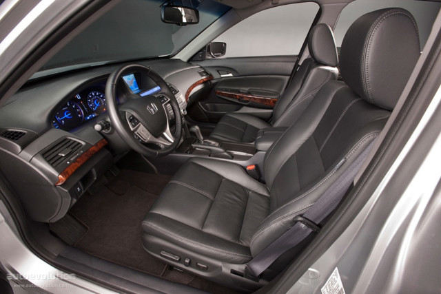 Honda Accord Crosstour photo 44