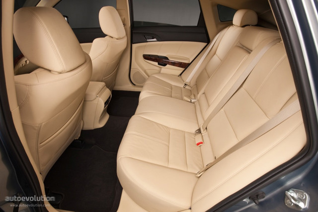 Honda Accord Crosstour photo 48