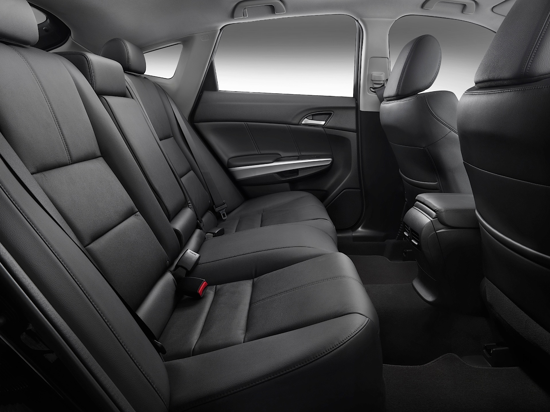 Honda Accord Crosstour photo 10