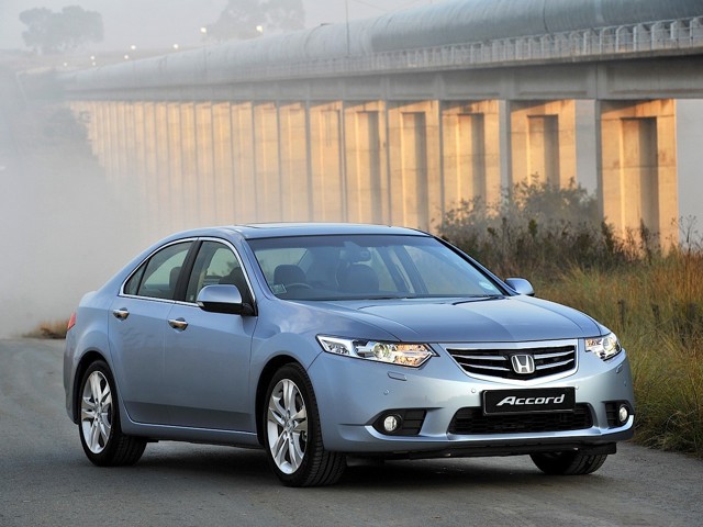 Honda Accord Euro foto 18