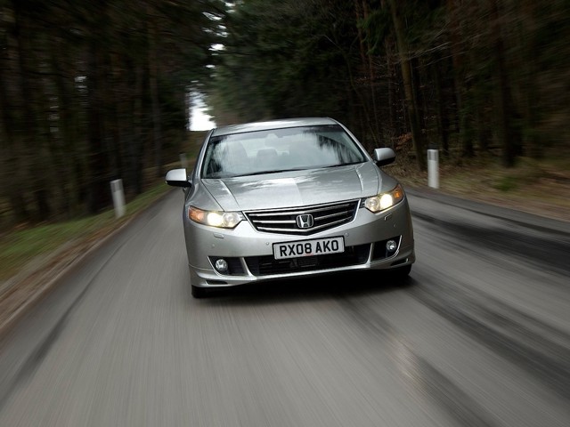 Honda Accord Euro foto 30