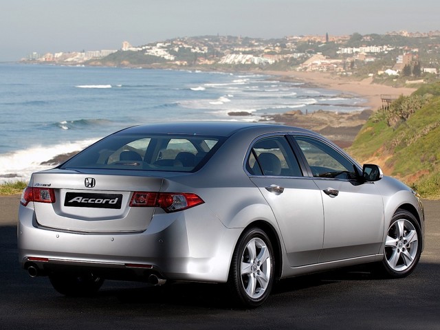 Honda Accord Euro foto 39