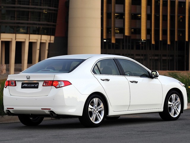 Honda Accord Euro foto 53