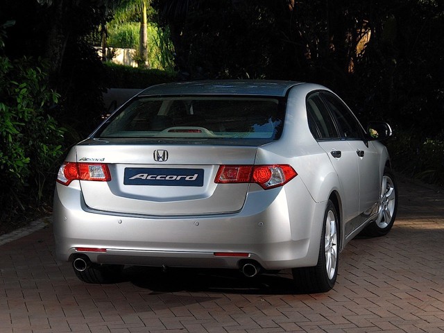 Honda Accord Euro foto 59