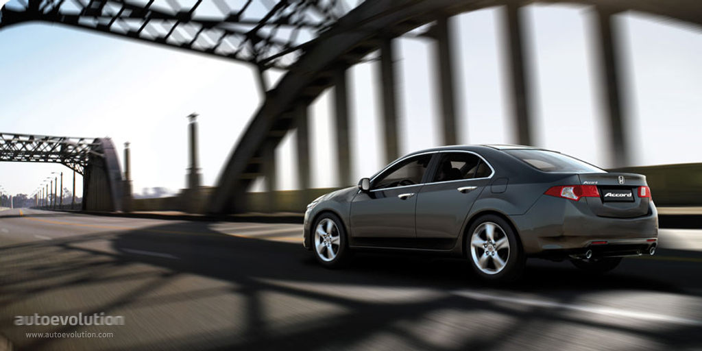 Honda Accord Euro photo 2