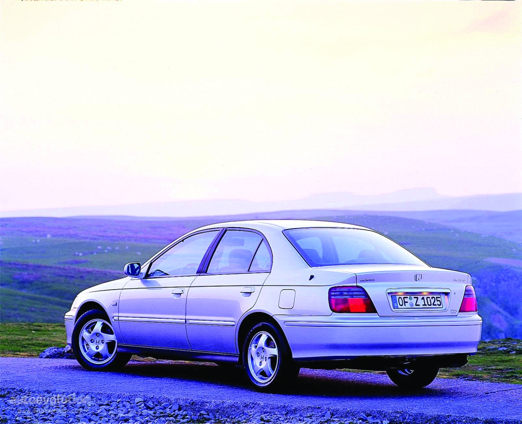 Honda Accord Euro photo 6