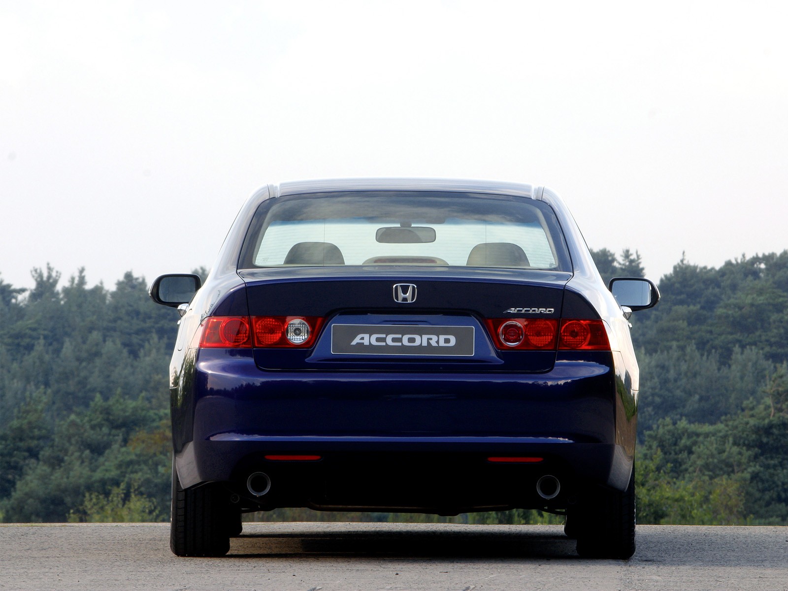Honda Accord Euro photo 19