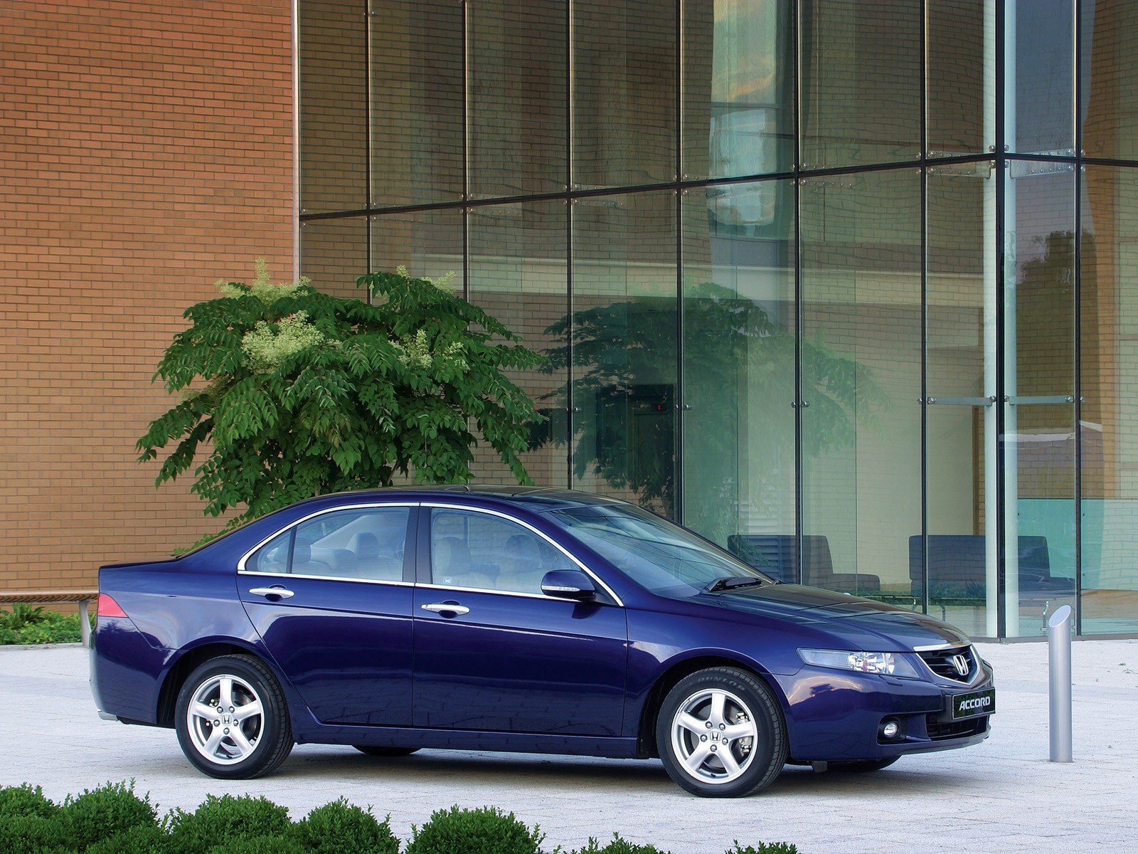 Honda Accord Euro photo 24