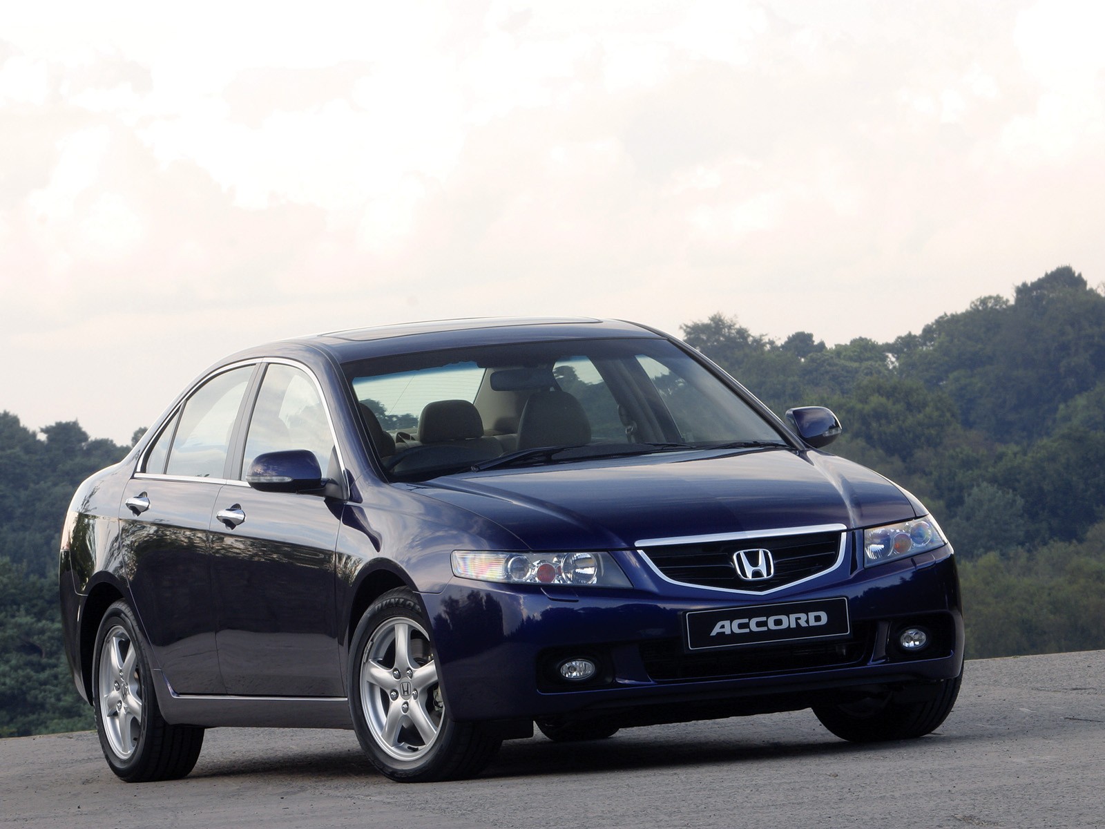 Honda Accord Euro photo 28