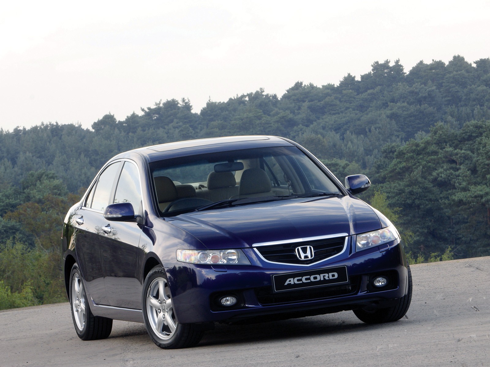 Honda Accord Euro photo 29