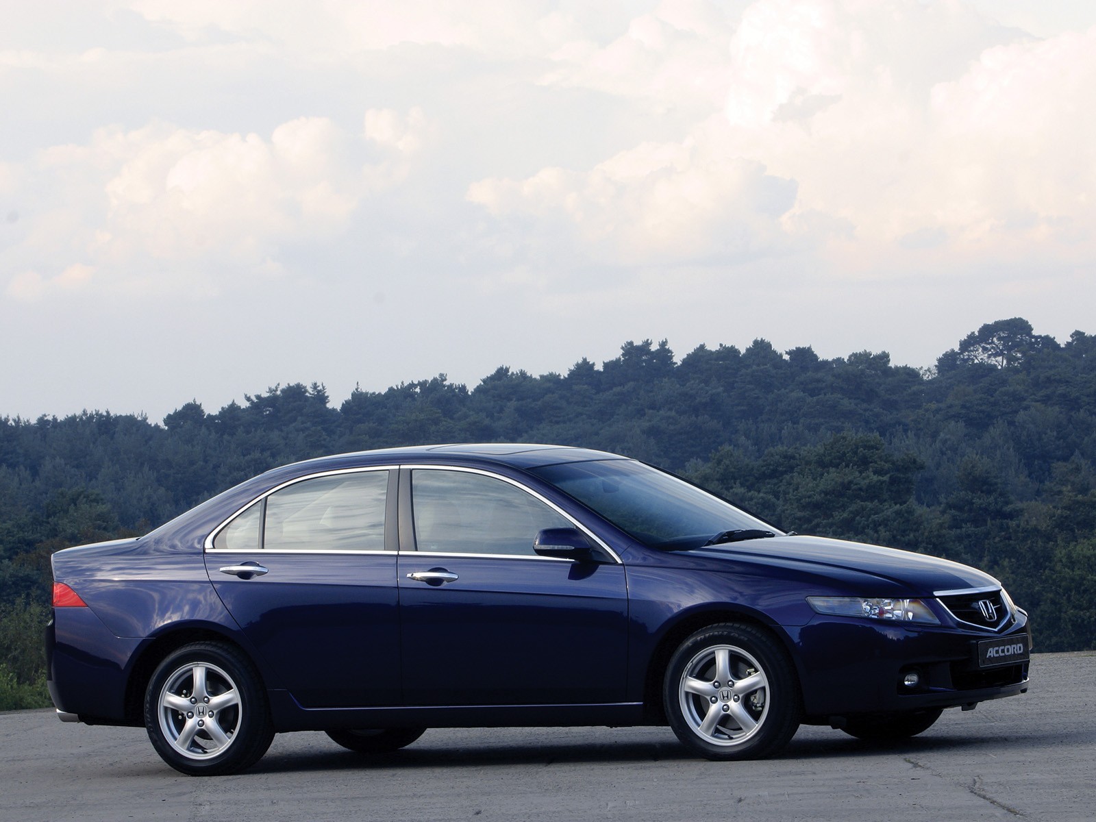 Honda Accord Euro photo 31