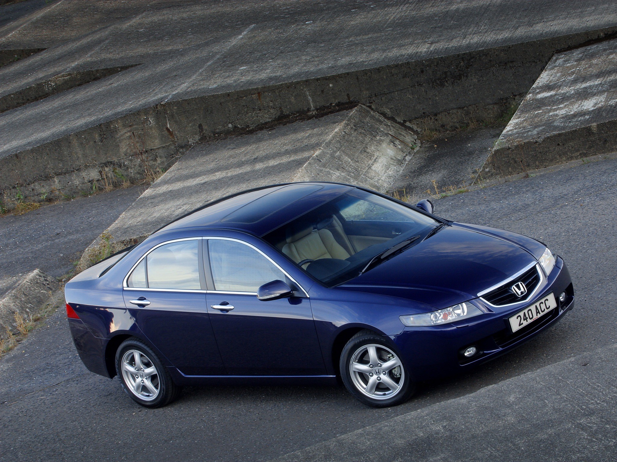 Honda Accord Euro photo 34