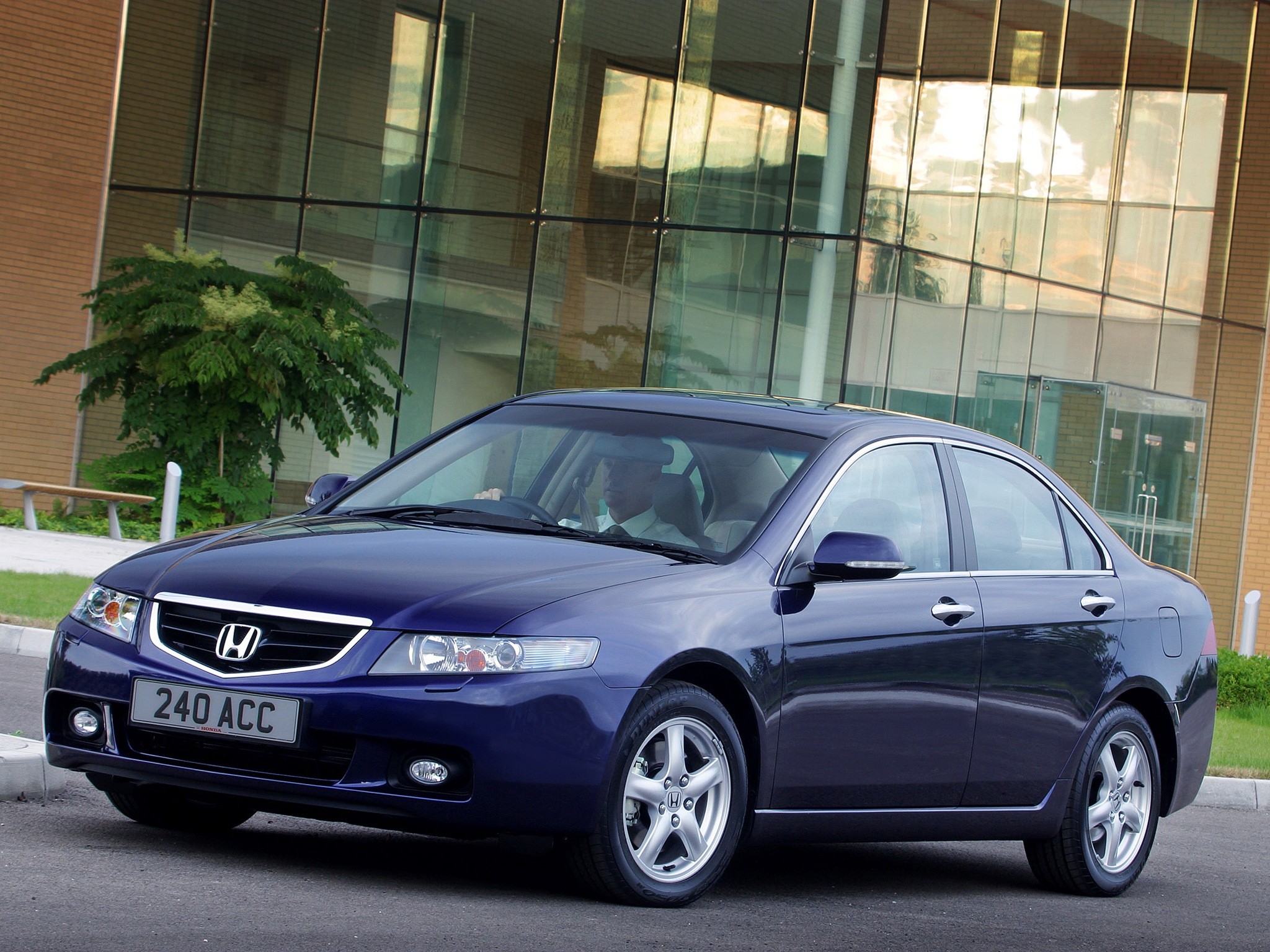 Honda Accord Euro photo 36