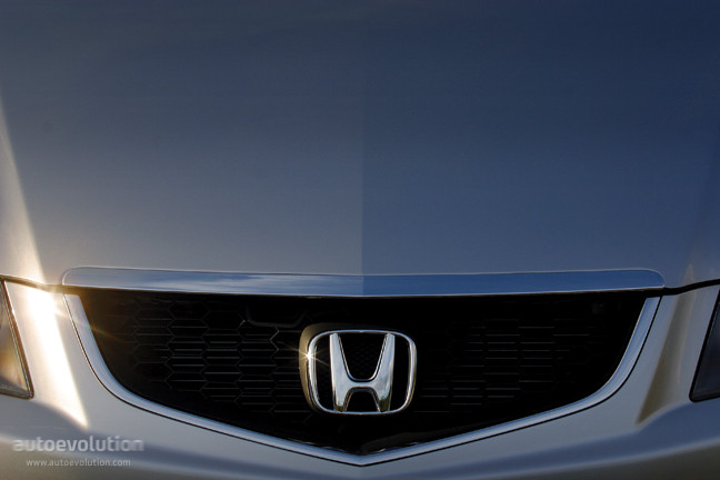 Honda Accord Euro photo 8