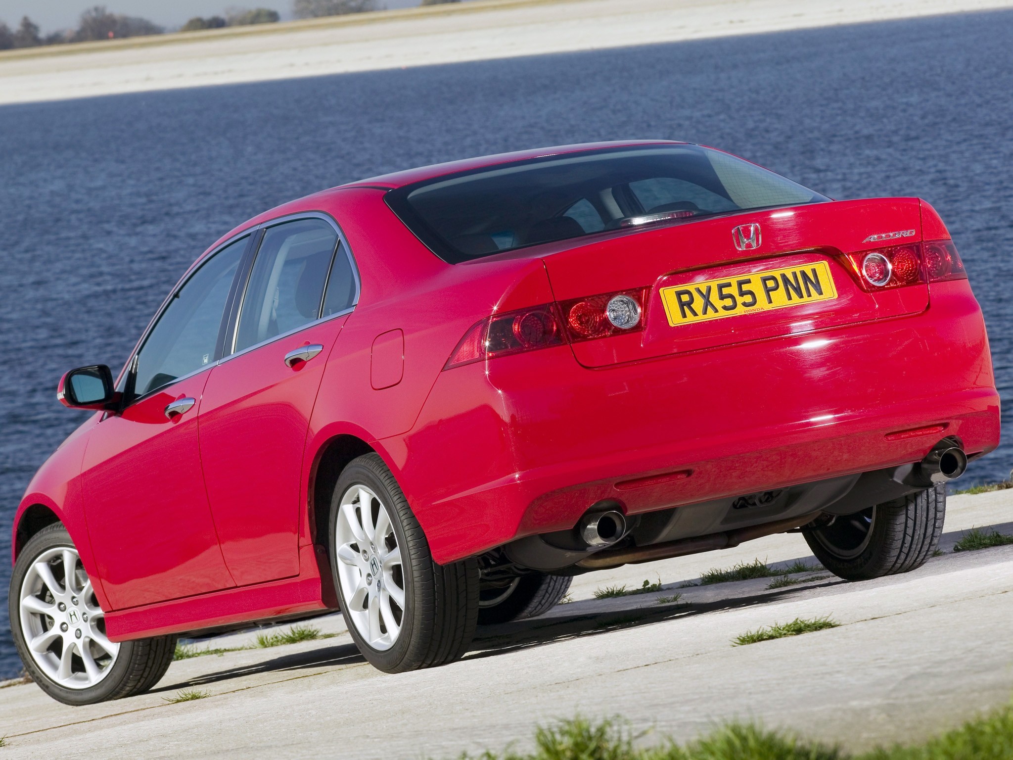 Honda Accord Euro photo 23