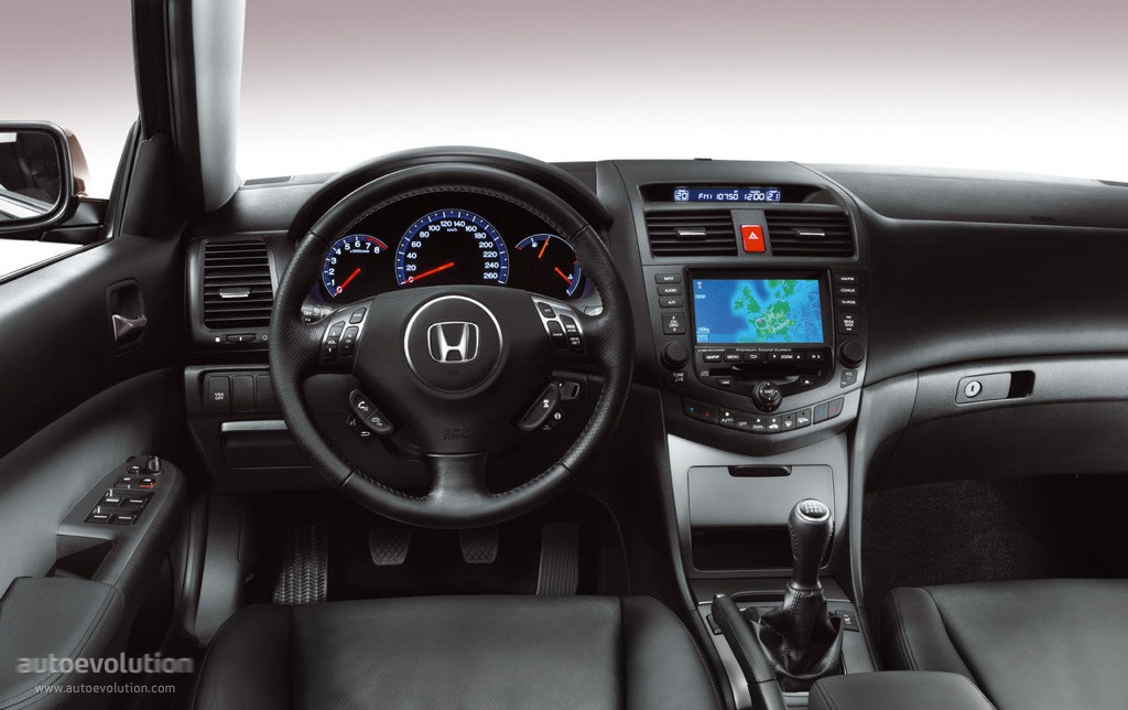 Honda Accord Euro photo 36