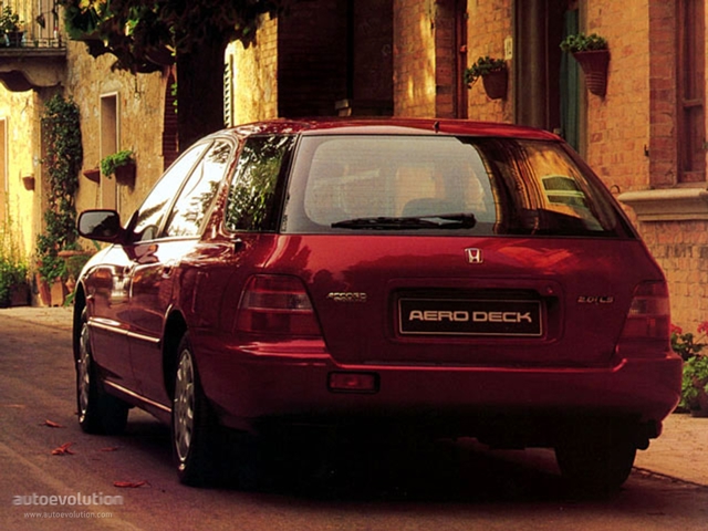 Honda Accord Tourer foto 3