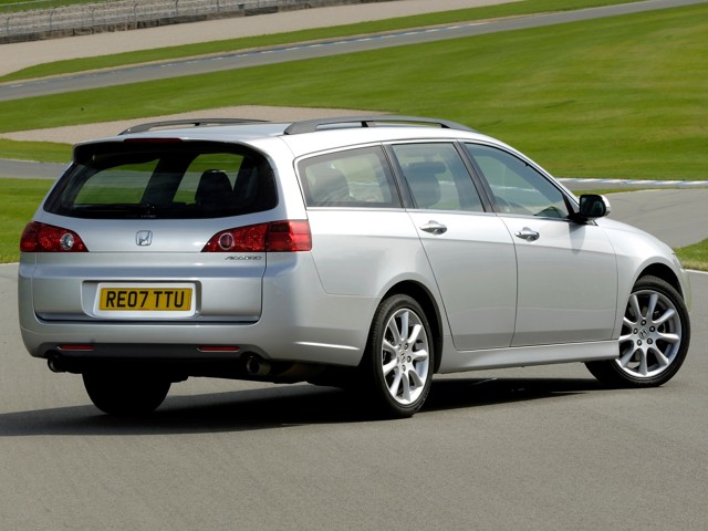 Honda Accord Tourer photo 12