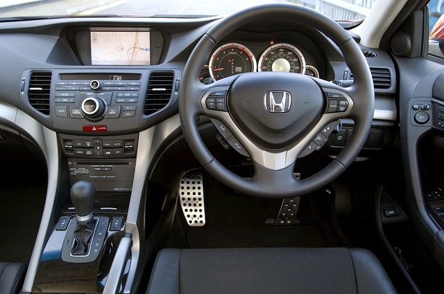 Honda Accord Tourer photo 76