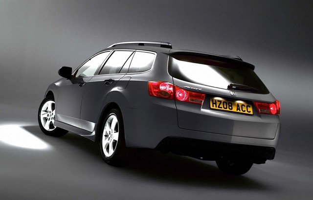 Honda Accord Tourer photo 17