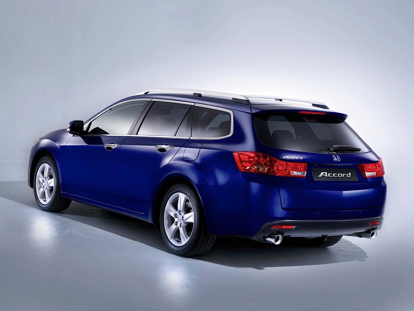 Honda Accord Tourer photo 21