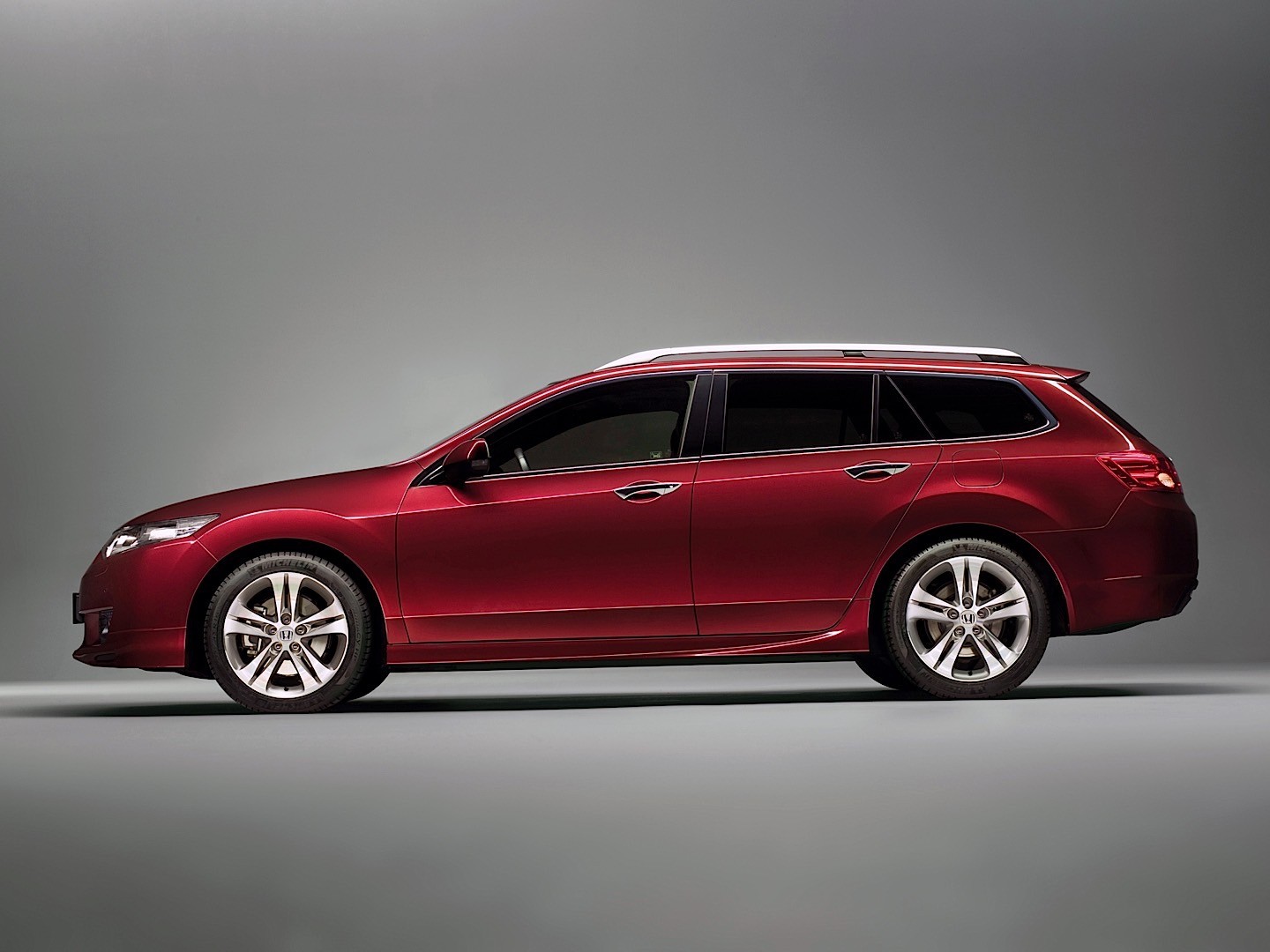 Honda Accord Tourer photo 45