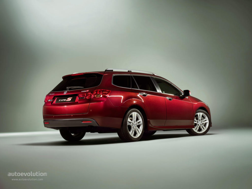 Honda Accord Tourer photo 3